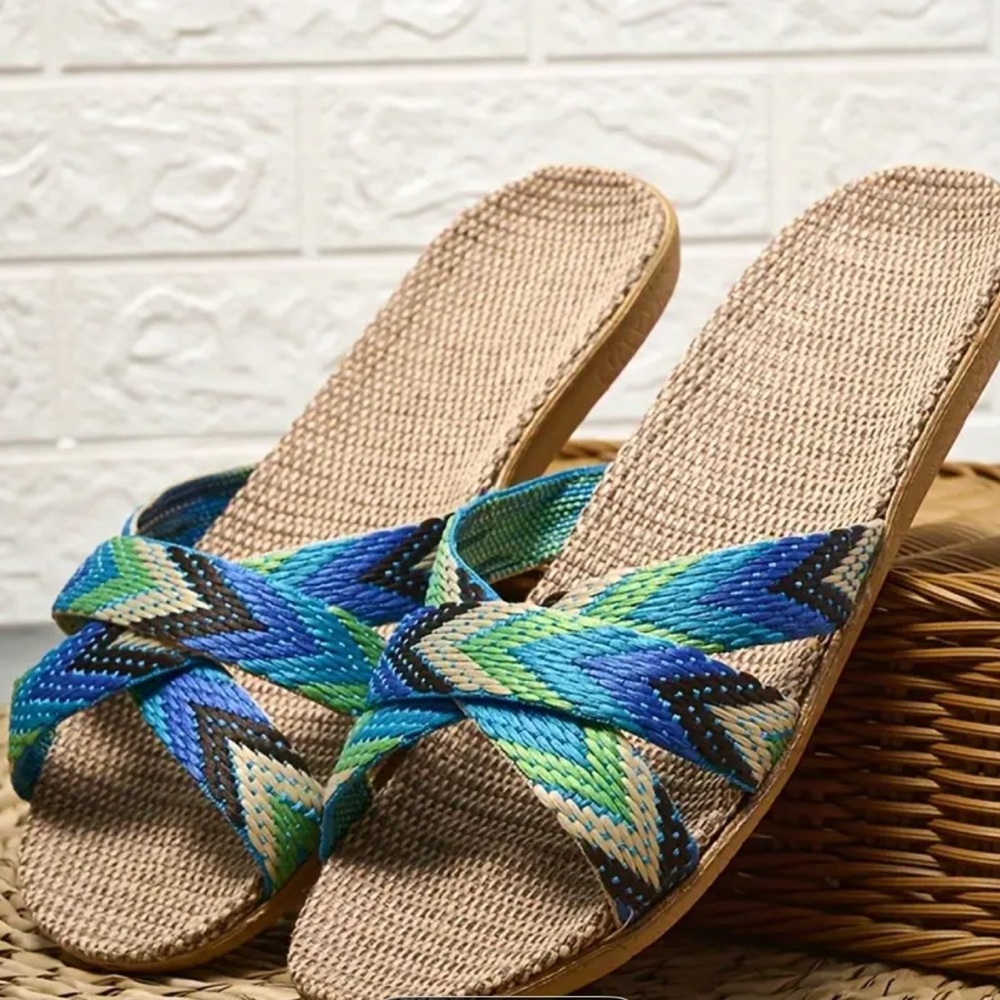💙 Stylish Woven Sandals - Blue & Green & Beige (NWT)